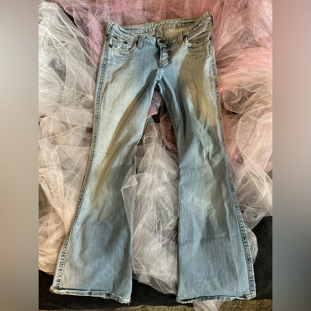 2000s/Y2K style low rise Silver distressed jeans!! ∞༺♡ super cute ♡༻✧